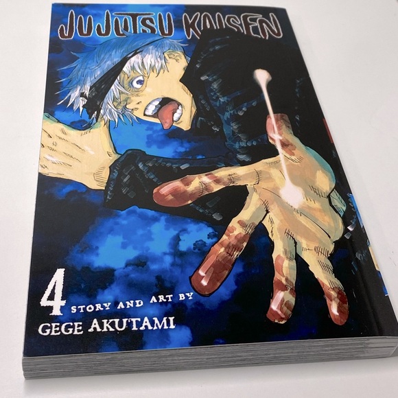 Jujutsu Kaisen Manga Volume 4 - Picture 1 of 3